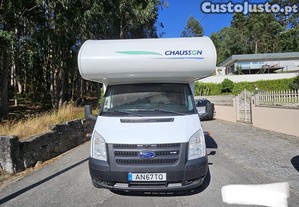 Autocravana de 6 lugares de livrete e 7 dormidas com suspensão pneumática