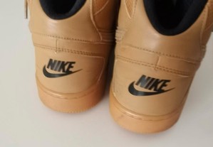 Sapatilhas marca Nike