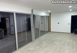 Moradia Moderna T2 Em Donim