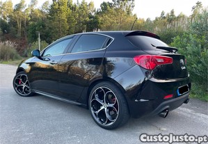 Alfa Romeo Giulietta Quadrifoglio Verde 1750TBi 235cv - 11