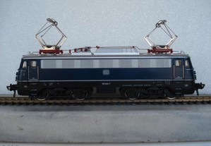 1 Locomotiva e 3 vagões - marca fleichman Para