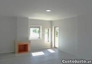 Apartamento T3 com Garagem em Esgueira, Aveiro