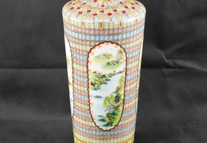 Jarra / Garrafa em porcelana da China decoração oriental