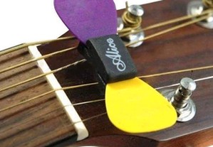 Suporte de Borracha ALICE para Palhetas para Viola e Guitarra