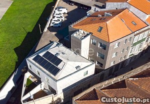 Prédio Renovado Com 7 Apartamentos Na Trindade