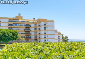 Apartamento T3 com Vista Mar em Oeiras