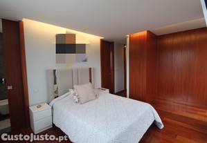 Moradia T3 Moderna com Luz Natural e Espaço Exterior