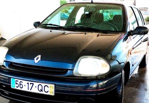 Renault Clio a circular diariamente