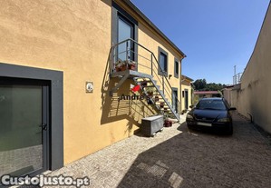 Moradia composta por 4 t1 | mobilados | campanhã | porto