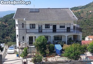 Prdio T6 em Covilh e Canhoso de 688,00 m