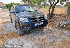 Mazda BT-50 três lugares - 09