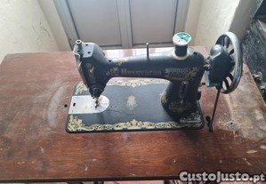M�quina costura Husqvarna