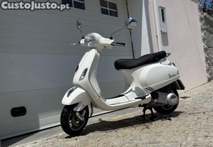 Vespa LX125IE - 10