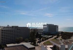 Apartamento T2 com vista maravilhosa no centro de Vilamoura, Algarve