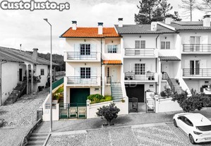 Moradia t4 + sótão - localização privilegiada castro daire