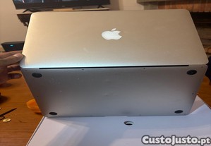 MacBook Air 13  A1466   i5 / 8GB RAM / SSD   200 