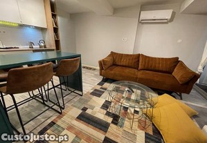 Apartamento T1 Renovado no Campo dos Mártires da Pátria   Lisboa