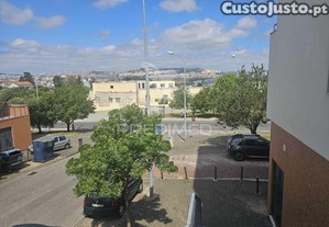Apartamento t2 ameixoeira com garagem