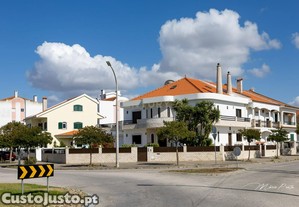   Excelente Moradia T4   Samouco   Alcochete  