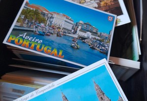 Cerca de 5000 postais sobretudo de Portugal