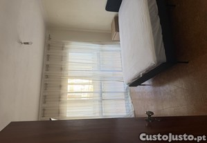 Quarto mobilado com marquise IPB