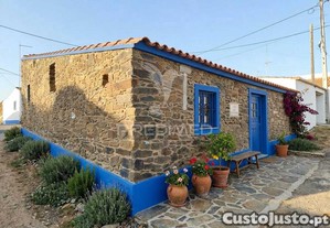 de investimento em mértola, aldeia mesquita casa em pedra