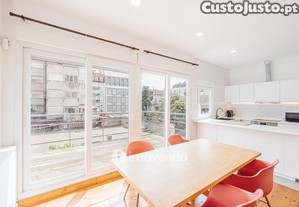 Apartamento T2+1 remodelado, mobilado e com cozinha equipada, Lisboa