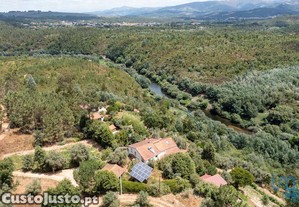 Casa / Villa T4 em Arganil de 247,00 m²