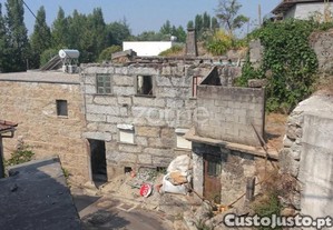 Ruína Em São Cosme Do Vale