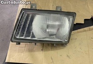 Farol esquerdo Mitsubishi Canter 7c18