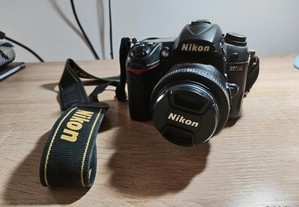 Máquina fotográfica Nikon D7000