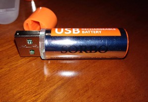 Pilha AA Recarregável USB LiPo 1.5V 1200Ah Lithium