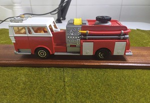 Carro de bombeiros para incêndios Majorette