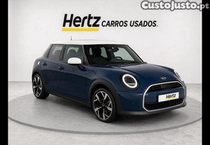 MINI Cooper Favoured 1.5i 156cv Aut