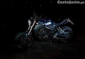 Honda CB650R - 19