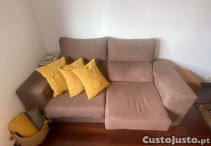 Sofá chaise longue - VALOR NEGOCIÁVEL