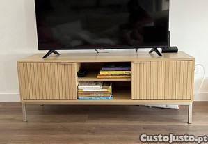 Móvel de sala para a TV