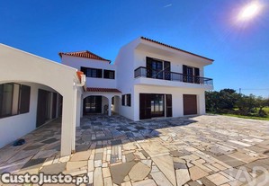 Casa / Villa T5 em Luz de Tavira e Santo Estêvão de 224,5 m²