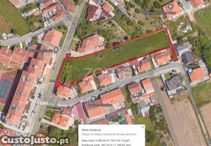 Moradia Em Ruína Com Terreno No Centro...