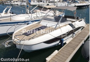 Flyer 8.8 SUNdeck   Liberdade, Potência e Estilo num Só Barco