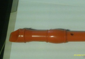 Flauta Antiga em Plástico Cor de Laranja - Anos 80