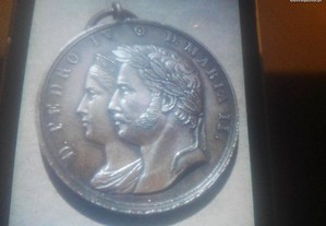 Medalha em Cobre de Portugal 1826 - 1834 Bustos de D. PEDRO IV e D. MARIA II