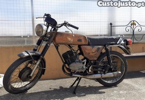 Macal M80