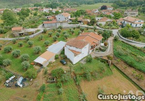 Moradia isolada T2 em Ázere e Covelo de 130 m²
