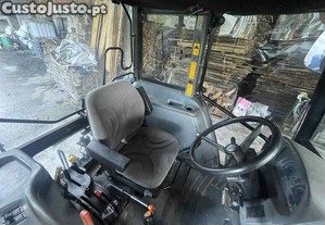 Trator new Holland