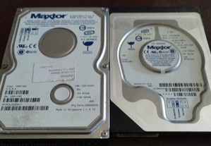 2 discos rígidos Maxtor+suporte fixação