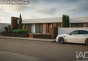 Terreno para construção em Castelo do Neiva