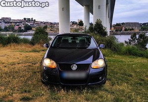 VW Jetta 2.0 TDi - 05
