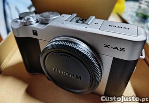 Máquina Fujifilm X-A5