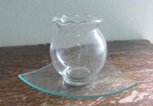 jarra com base em vidro ,vintage